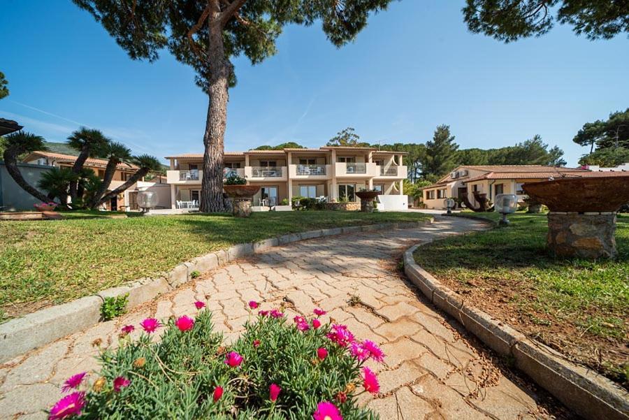 Residence Le Grazie Est Capoliveri Kültér fotó